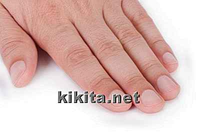 Puntare un dito a 6 problemi di salute legati alle unghie